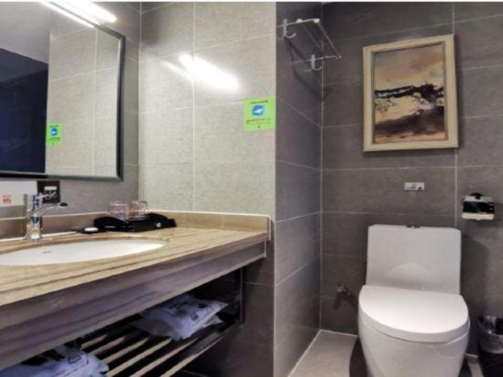 T Social Hotel Guangzhou Railway Station Branch Extérieur photo